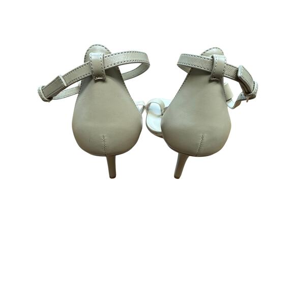 Burberry NWOB Stiletto Thong Sandals in Beige Size EU 38.5/US 8.5 - Picture 9 of 11